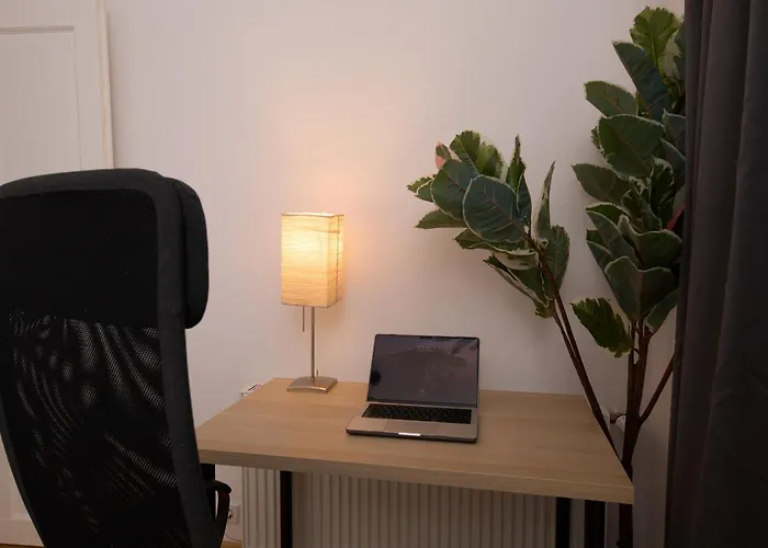 Naehe Schloss Bellevue - 95qm